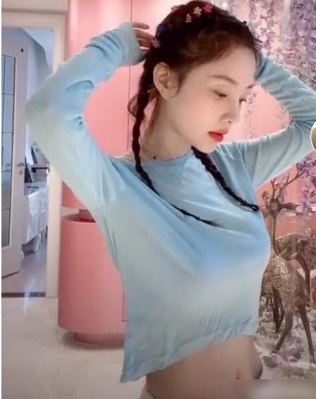 李小璐|李小璐穿男人装劲舞，疑似急于复出被“哥哥”骗？