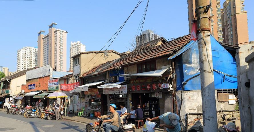 长脖子爸比说|上海有名的淘宝圣地,如今被拆迁改造,是否有你的回忆