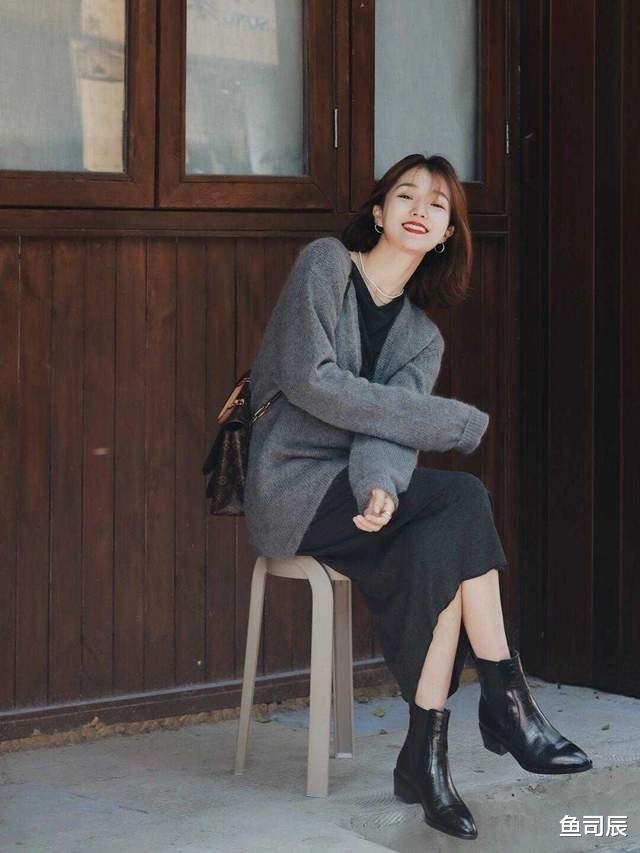 鱼司辰 秋冬的必备“靴子”，这4款让你美出新高度，既保暖又很耐看