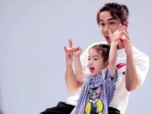 景甜|最有魅力的6位“披荆哥哥”，张琪燃炸全场，李承铉让耳朵怀孕