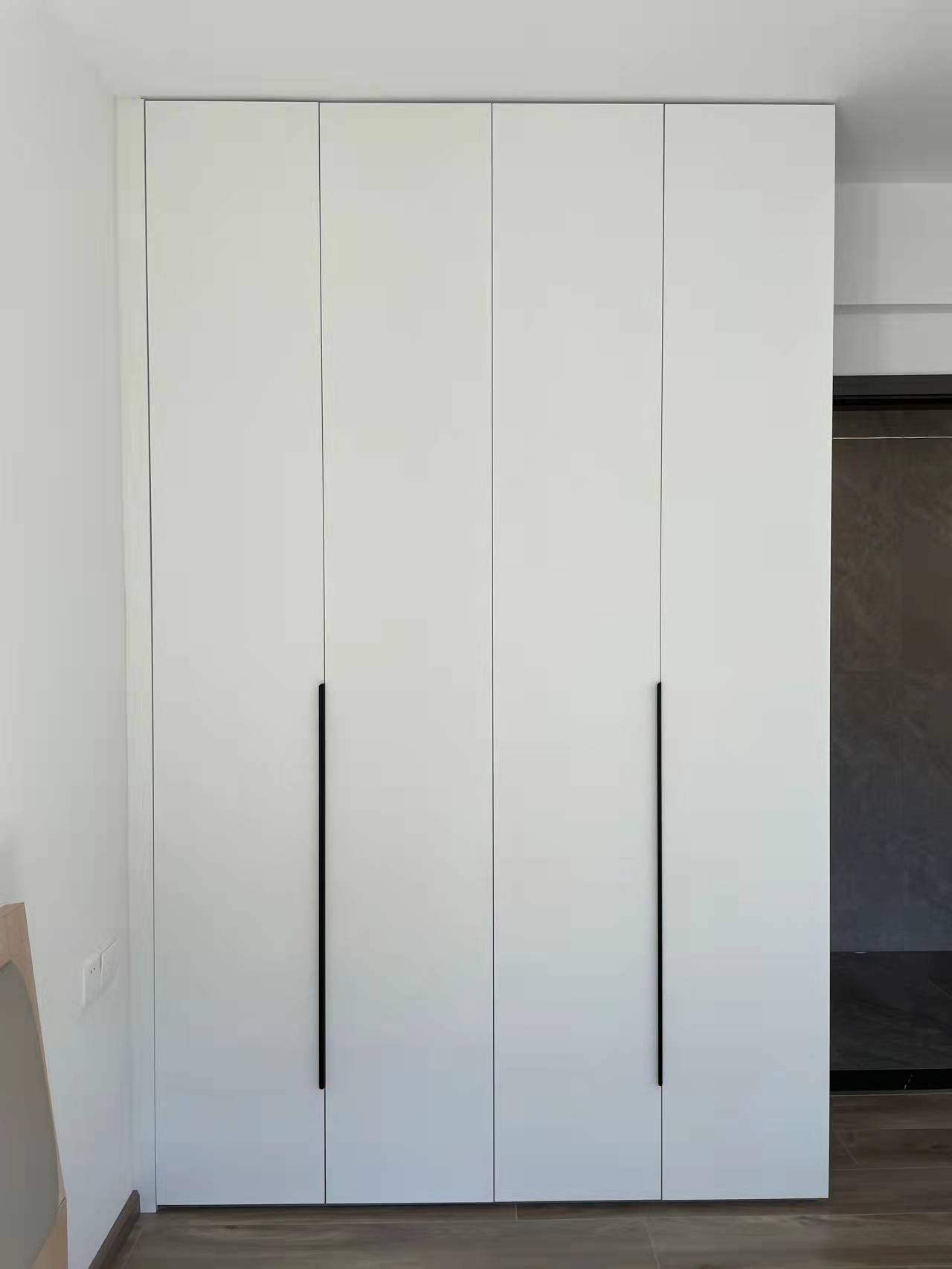 2022年融美观性和实用性于一体的11款衣柜结构布局