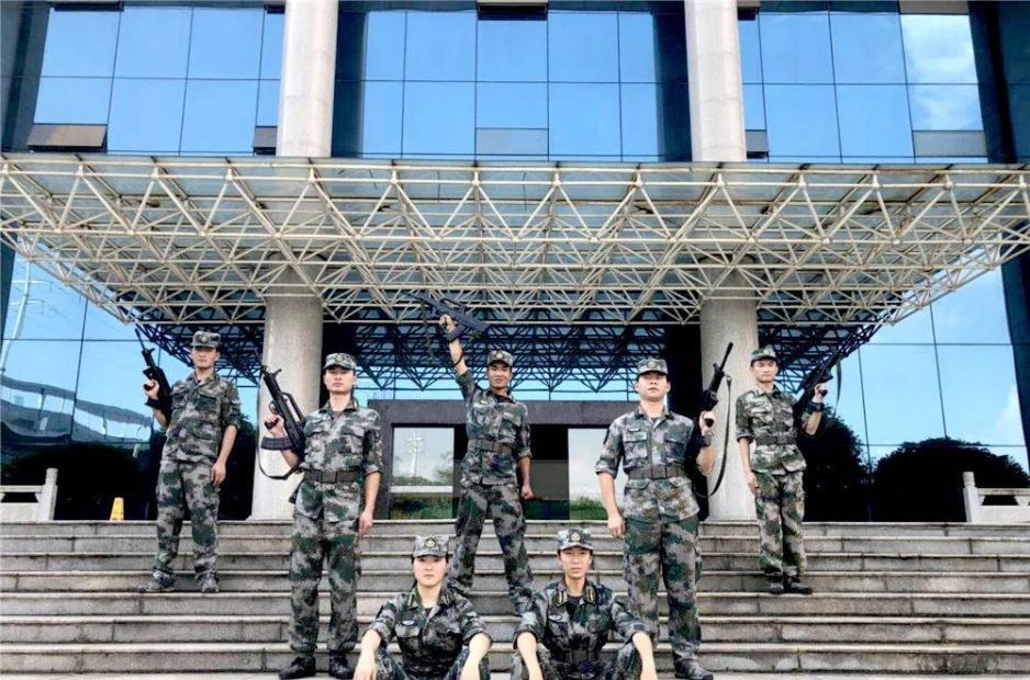 高秀花说育儿|铁饭碗为何不香了？2021年军校招生遇冷，大幅降分之后仍招不满