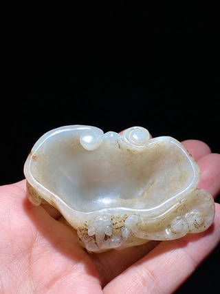 交易|战国 和田玉籽料受沁 龙形玉佩 挂件