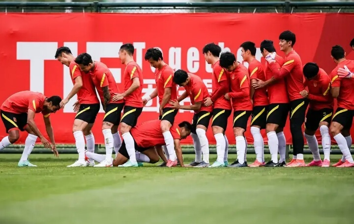 国足|出线形势大好！国足若赢菲律宾，可进8小组前4名，世预赛有戏了