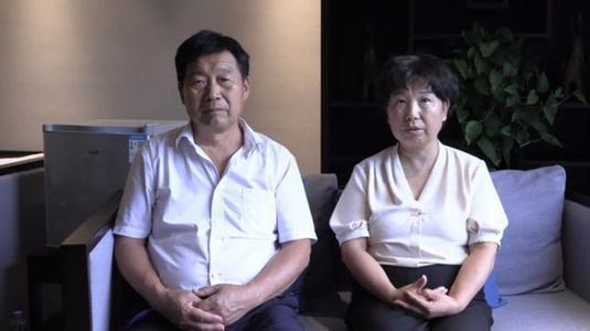 杜新枝必须给个交代,这件事不能以年代久远等理由,草草结束!