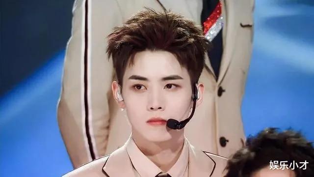 吴镇宇|吴镇宇直播胡言乱语，要当下一个黄秋生？怕是要凉