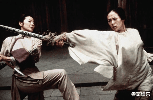 京剧|女人不狠地位不稳！这6位敢对自己“下狠手”的女星，难怪会红