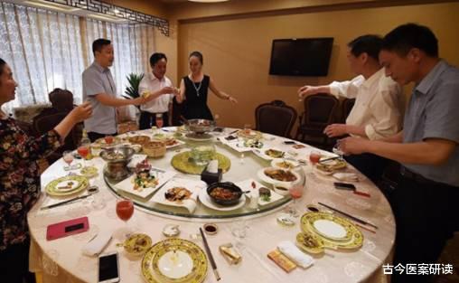 古今医案研读|尼古丁的“洗洁精”找到，并非西红柿，平时多吃一点，排出烟毒，肺变白净