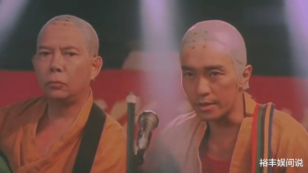 林威|四位“周星驰御用配角”聚餐，林威肚腩明显，梁小龙苍老感十足