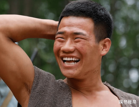 潘长江|潘长江捐款100万后，嘎子哥也晒出捐款单，他比潘叔多留了个心眼