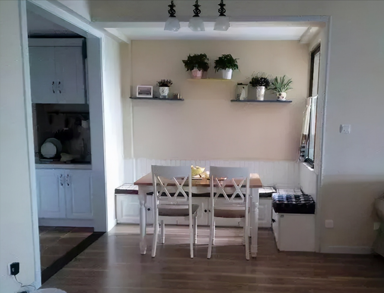 老婆在卫生间砌了半堵墙,亲戚都骂她脑子进水,完工后都夸她机智