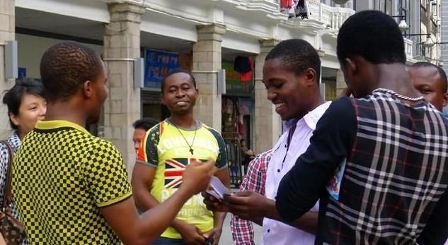 非洲|大批黑人离开中国，只因我国出台了一项政策，网友：早就该如此了