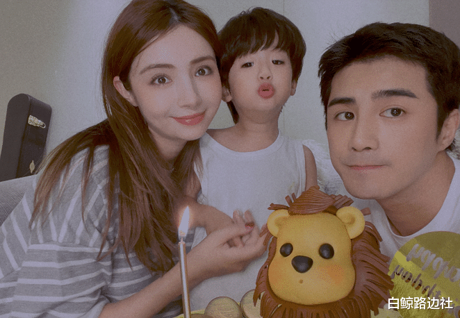 麦迪娜·买买提|麦迪娜晒9个月孕肚照！巨肚如箩用手托住，化浓妆涂指甲颜值能打