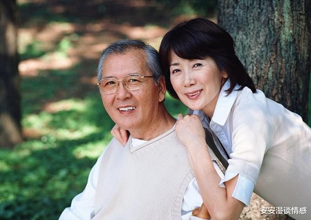 安安漫谈情感|62岁女人新型择偶观:找老伴,不同居不领证,只要柏拉图恋爱