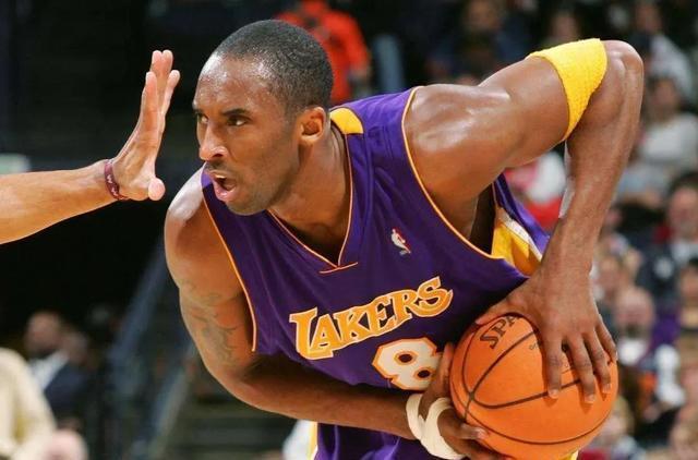 迈克尔·乔丹|NBA“三威胁”哪家强？科比S级，乔丹SS级，唯独他SSS级