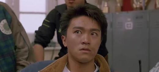 周星驰|他一手捧红周星驰，如今没钱治，星爷百亿身家为何不帮他？