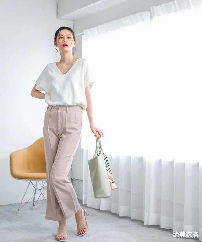 绝美衣搭|个子不高、还敢穿“厚底鞋”？2个错误+正确技巧，穿对鞋子无敌手