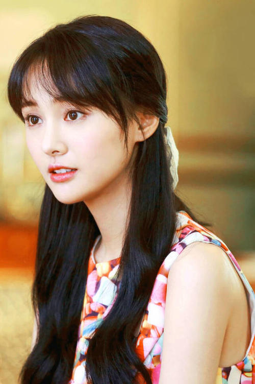 郑爽|被封杀后的郑爽，竟然做曾经自己鄙视的劳工