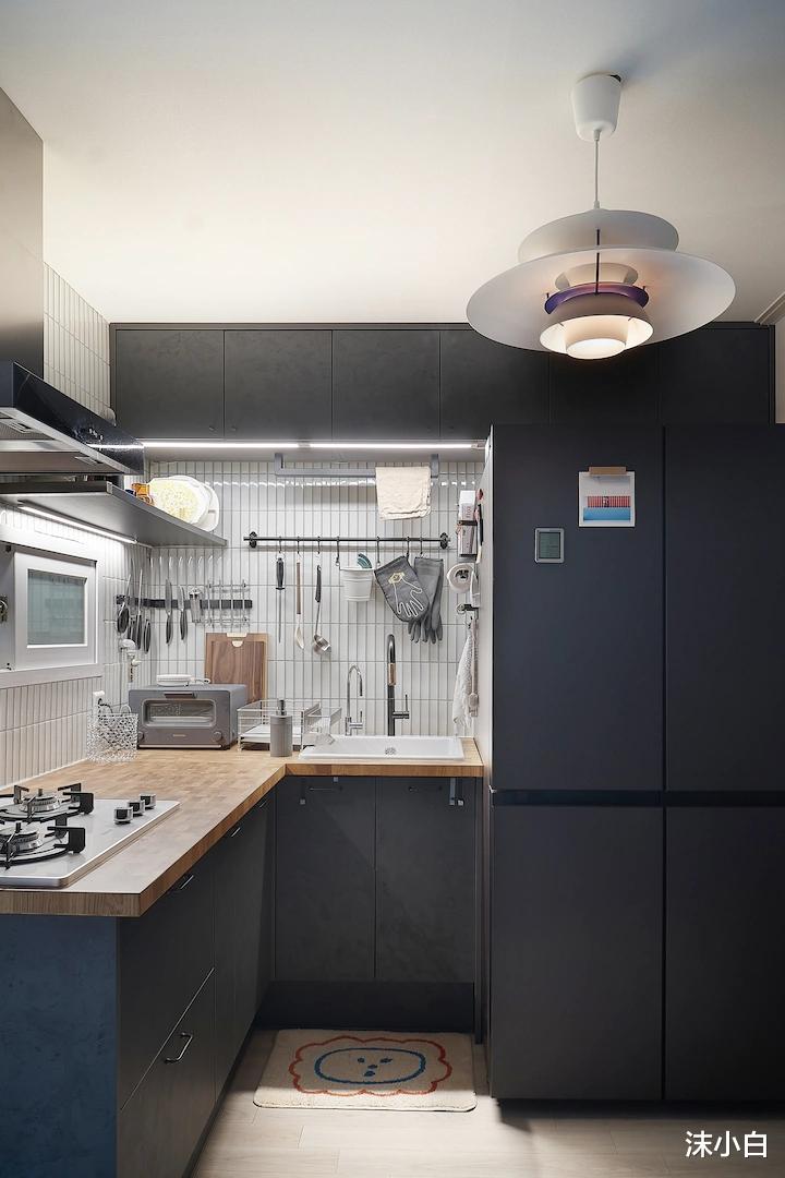 艺术总监爆改老破小:86㎡的老破庭院,尘封的岁月,方是平凡生活