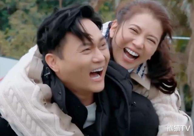 高秀敏|“最丑港姐冠军”袁咏仪：她这辈子的底气，都来自娘家