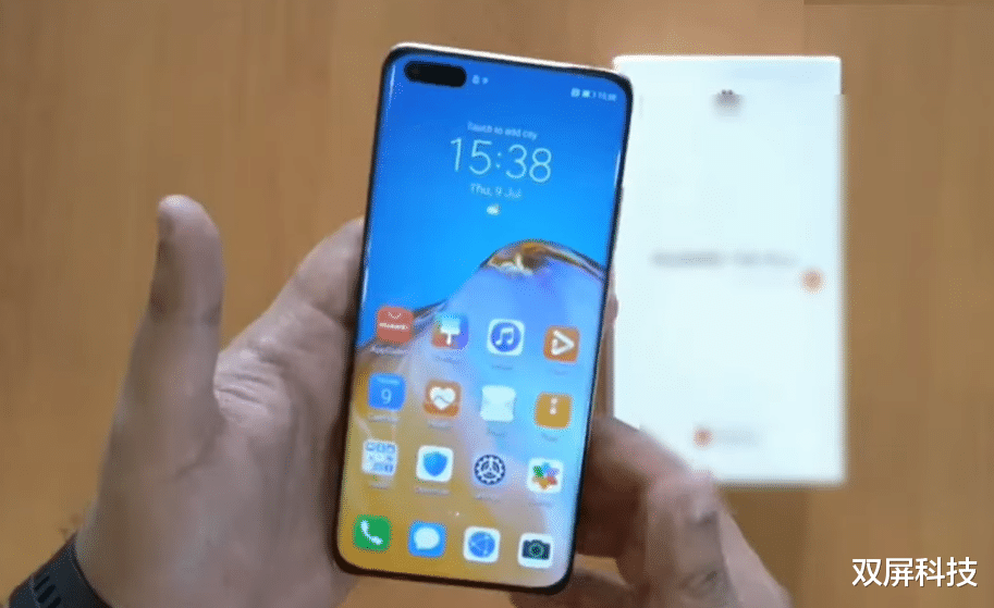 5G|麒麟990 5G+徕卡三摄+鸿蒙系统,跌至2952元,华为旗舰售价亲民