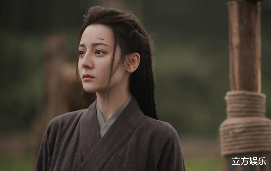 迪丽热巴|追着捡男主?赵露思被曝新剧合作吴磊,两次连拆热巴官配CP!