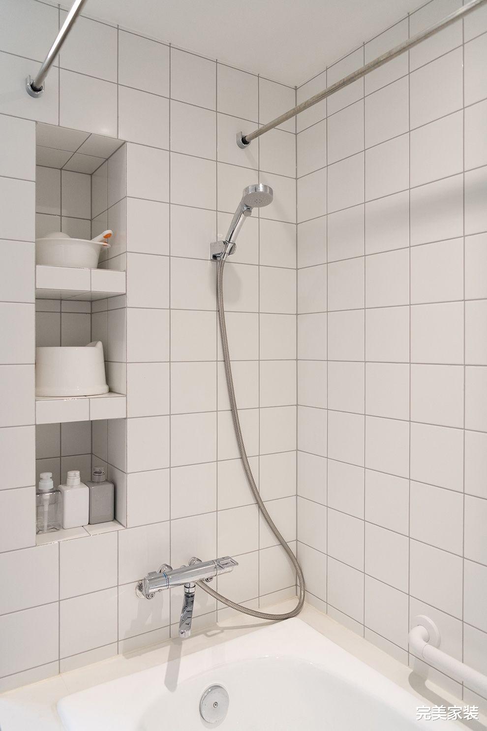 纯白装点日式三居室,用极简线条描绘生活,享受简单的快乐