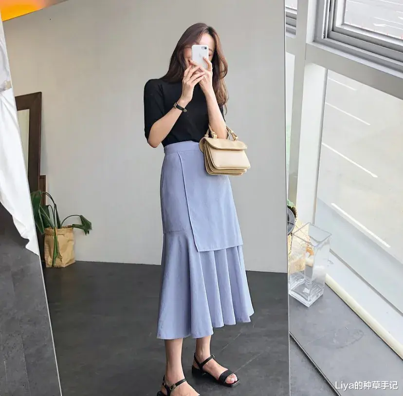 Liya的种草手记 初恋粉 + 雾霾蓝，谁穿都很时髦