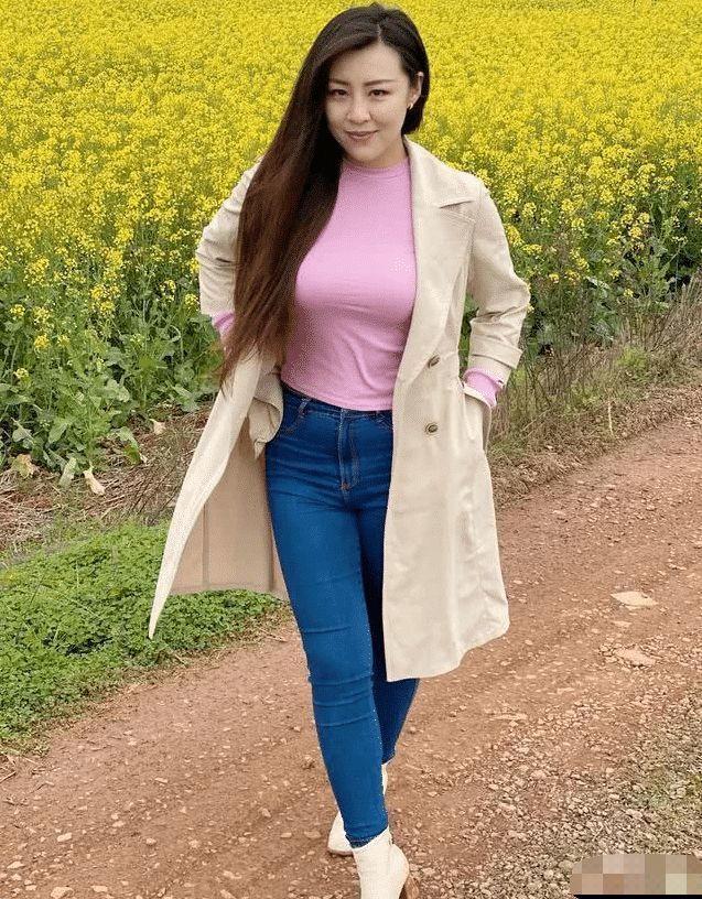 女子外出打工,却失联4年,如今突然带个孩子回家,要求丈夫负责