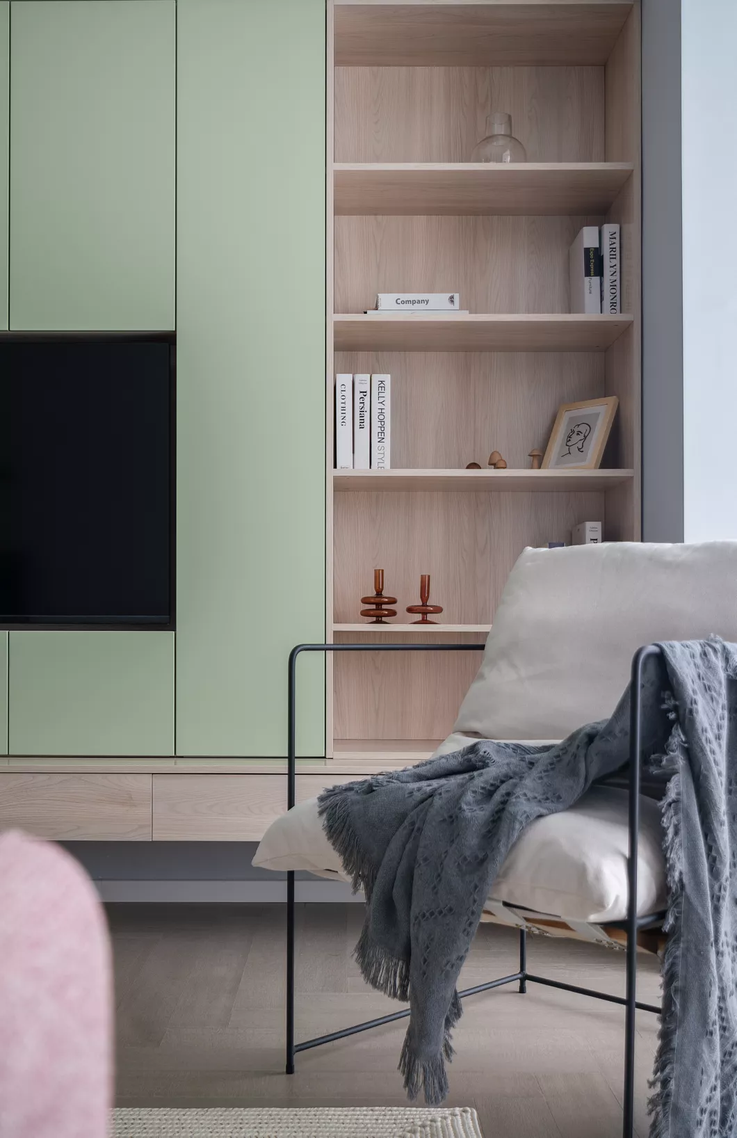 90后夫妻买下110㎡公寓做婚房，牛油果绿+水磨石元素，太甜了！