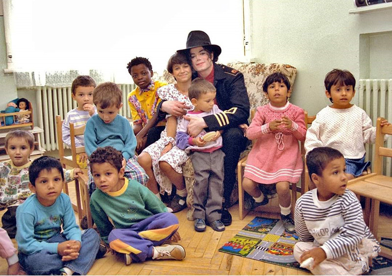 迪丽热巴|12年了，杰克逊的子女怎样了？大儿白癜风，女儿超模，小儿当导演