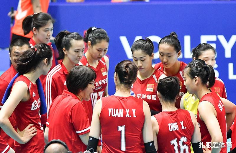 郎平|国际排联官宣重大消息！中国女排在意大利收到噩耗，郎平这下麻烦了