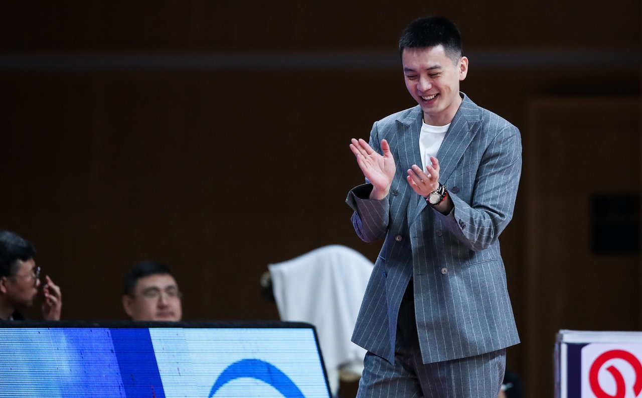辽宁男篮|辽宁男篮丢冠“揪出”4大罪人，三外援或全部离队，杨鸣帅位不保