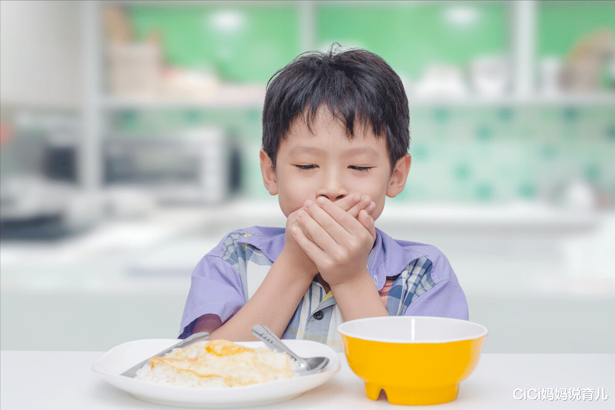 CiCi妈妈说育儿|这不吃那不吃,博士爸一招经济学稀缺原理,娃挑食毛病一下就改了