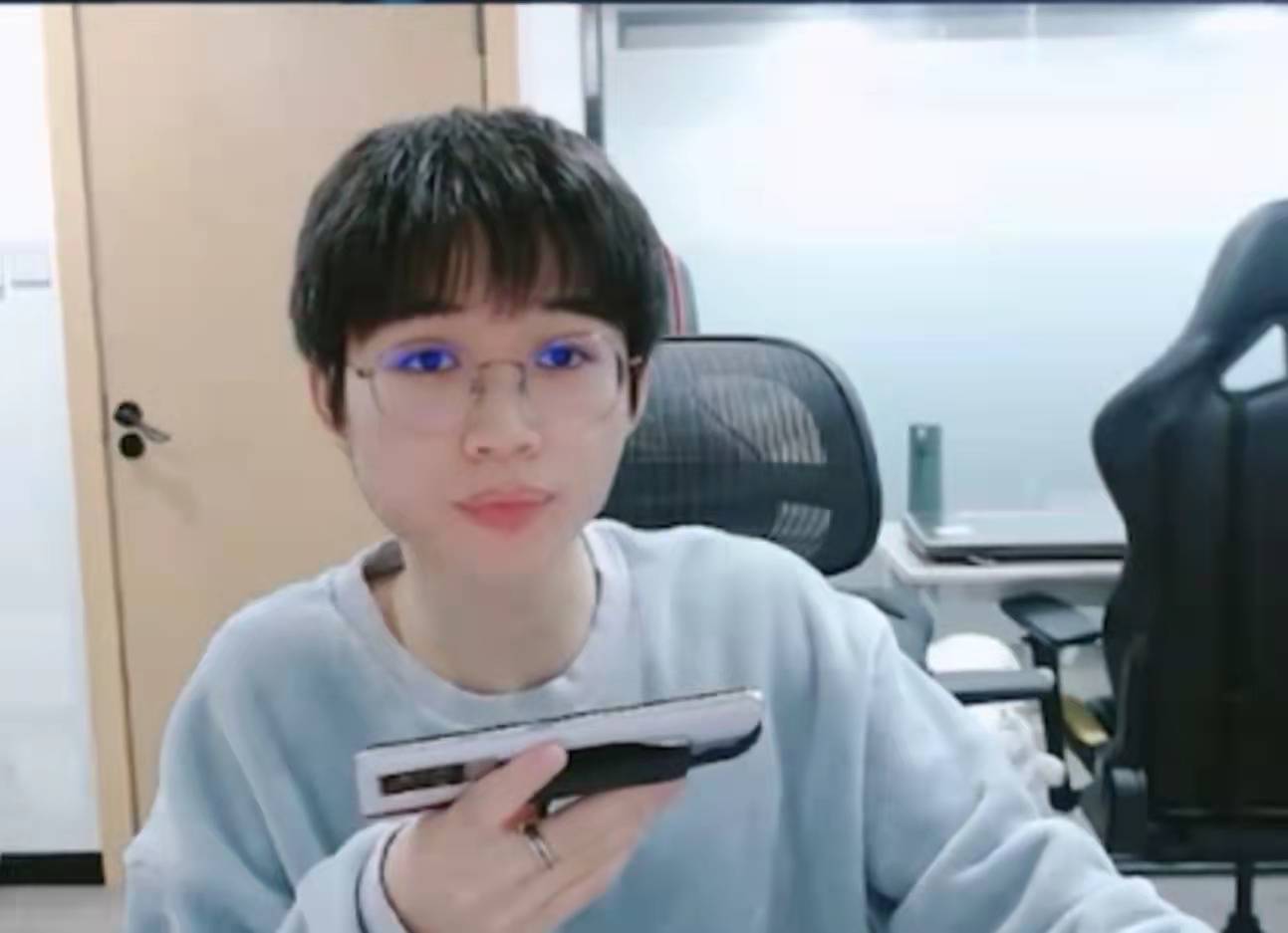曹志顺|AG久诚自称同学20个清华北大，资源起来一步登天，不后悔打职业