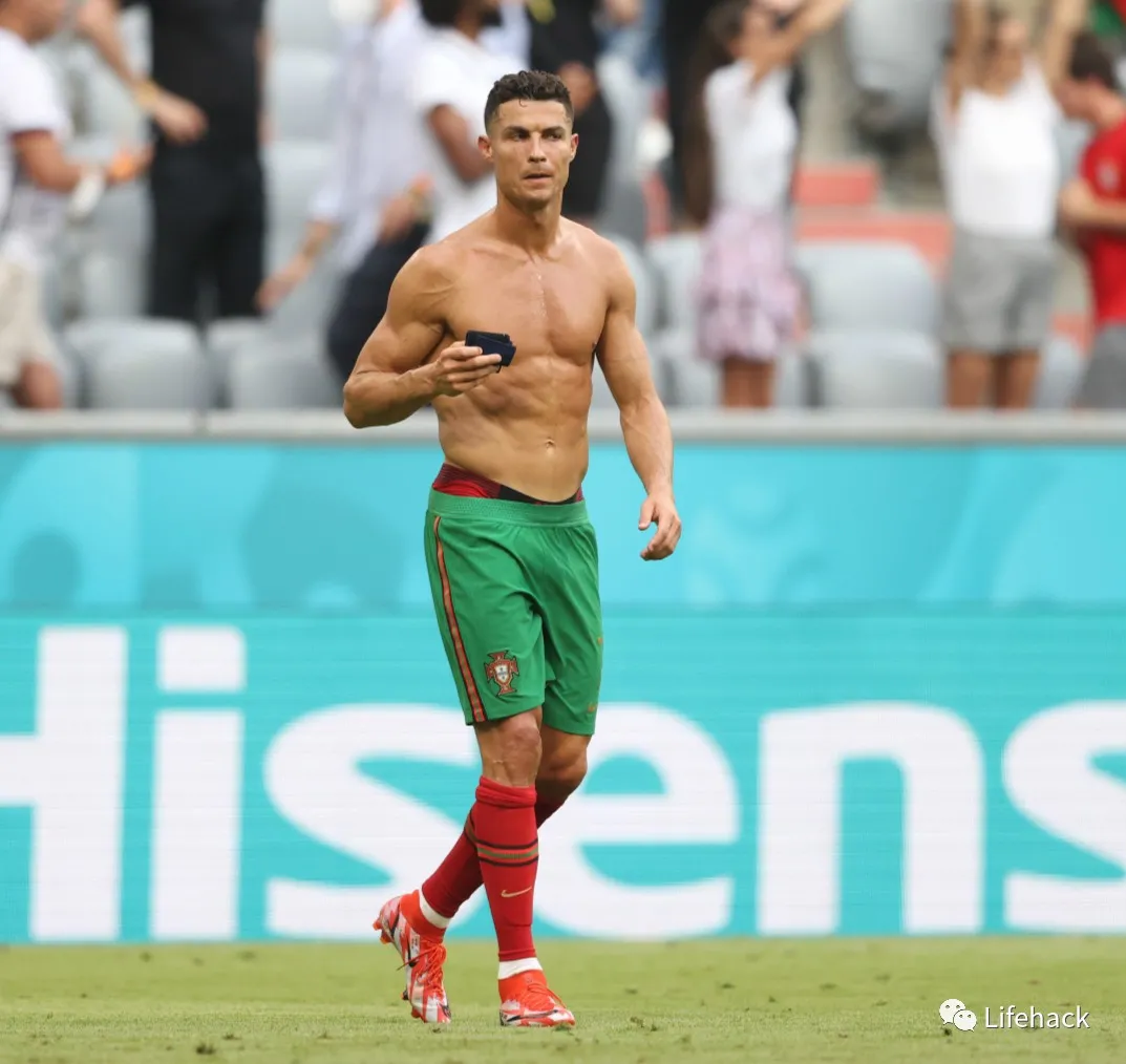 C罗|36岁的C罗,26岁的身体!这就是他不喝可乐的原因