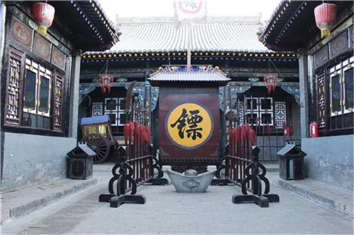 |中国第一保镖有多厉害？近30年比武从无败绩，一人轻松打倒20多人