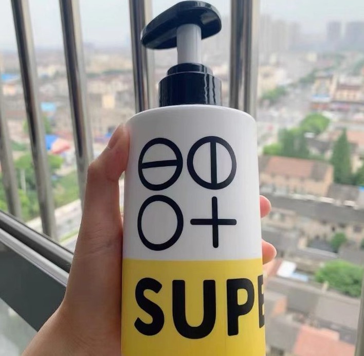 时尚学姐爱种草呀 被列入“黑名单”的网红洗发水，风大用完还掉发，孕妈还在囤？