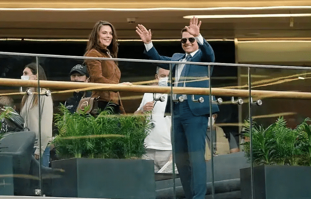 沈梦辰|汤姆·克鲁斯豪车被盗导致行李不翼而飞，知情人透露：他气疯了