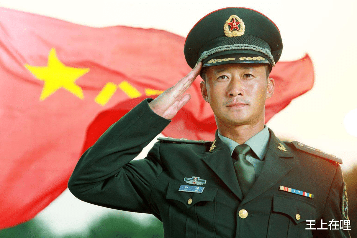 刘亦菲|同样是在日本获奖，吴京刘亦菲直接拒绝，而她穿着日本军旗去了