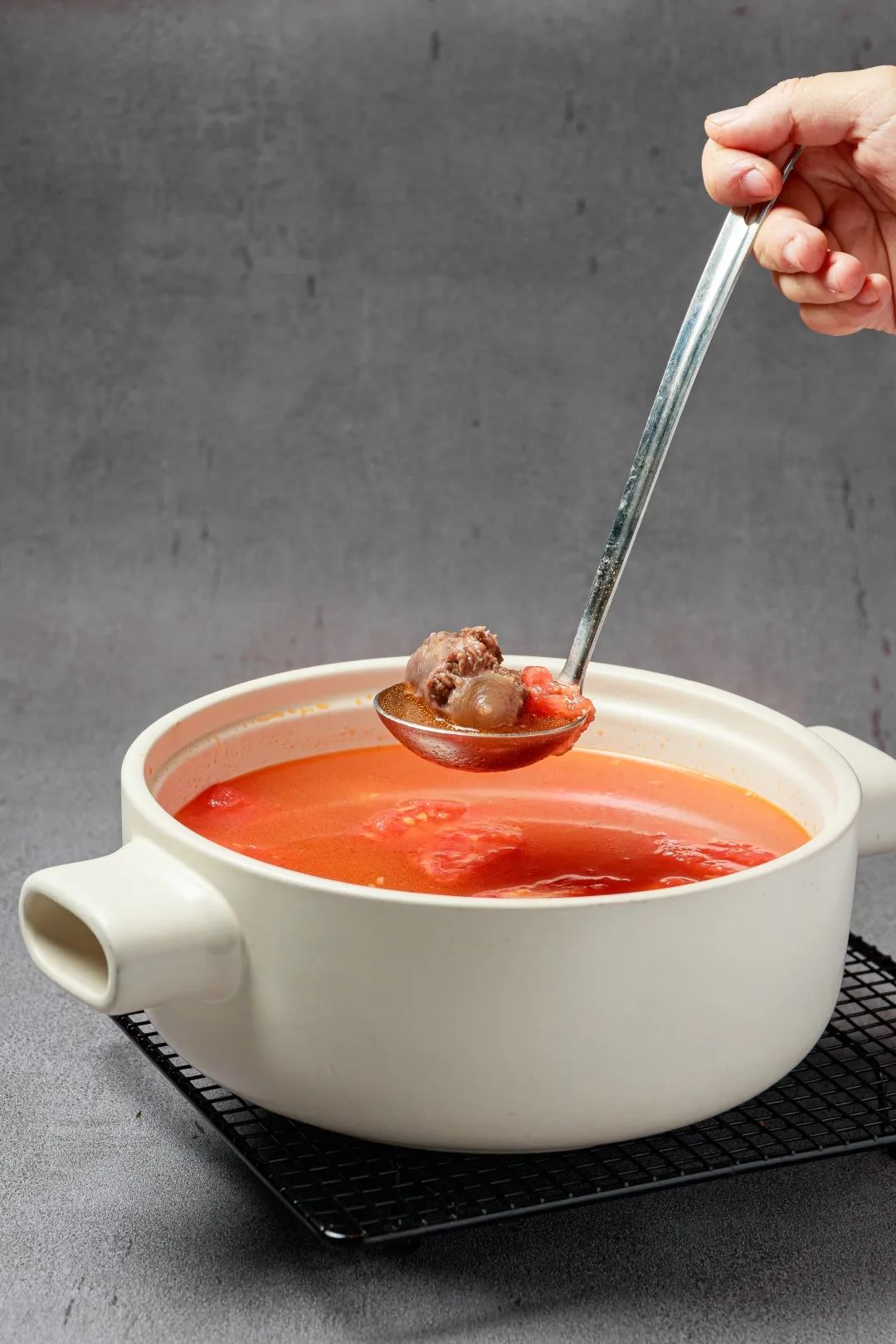 荐设 谢江明作品重庆天地餐厅：“雾食”，更务实