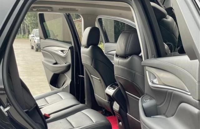 月月读唐诗|为何别克昂科旗优惠4万销量差,丰田皇冠陆放原价卖还都抢着要?