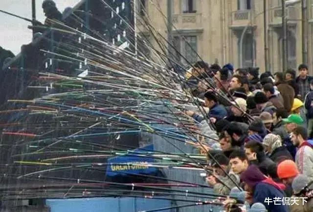 水库|中年男人钓起鱼来，到底有多拼命？