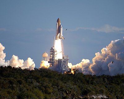 空间站 航天飞机万米高空直接融化，7名宇航员瞬间气化，NASA酿惨烈悲剧