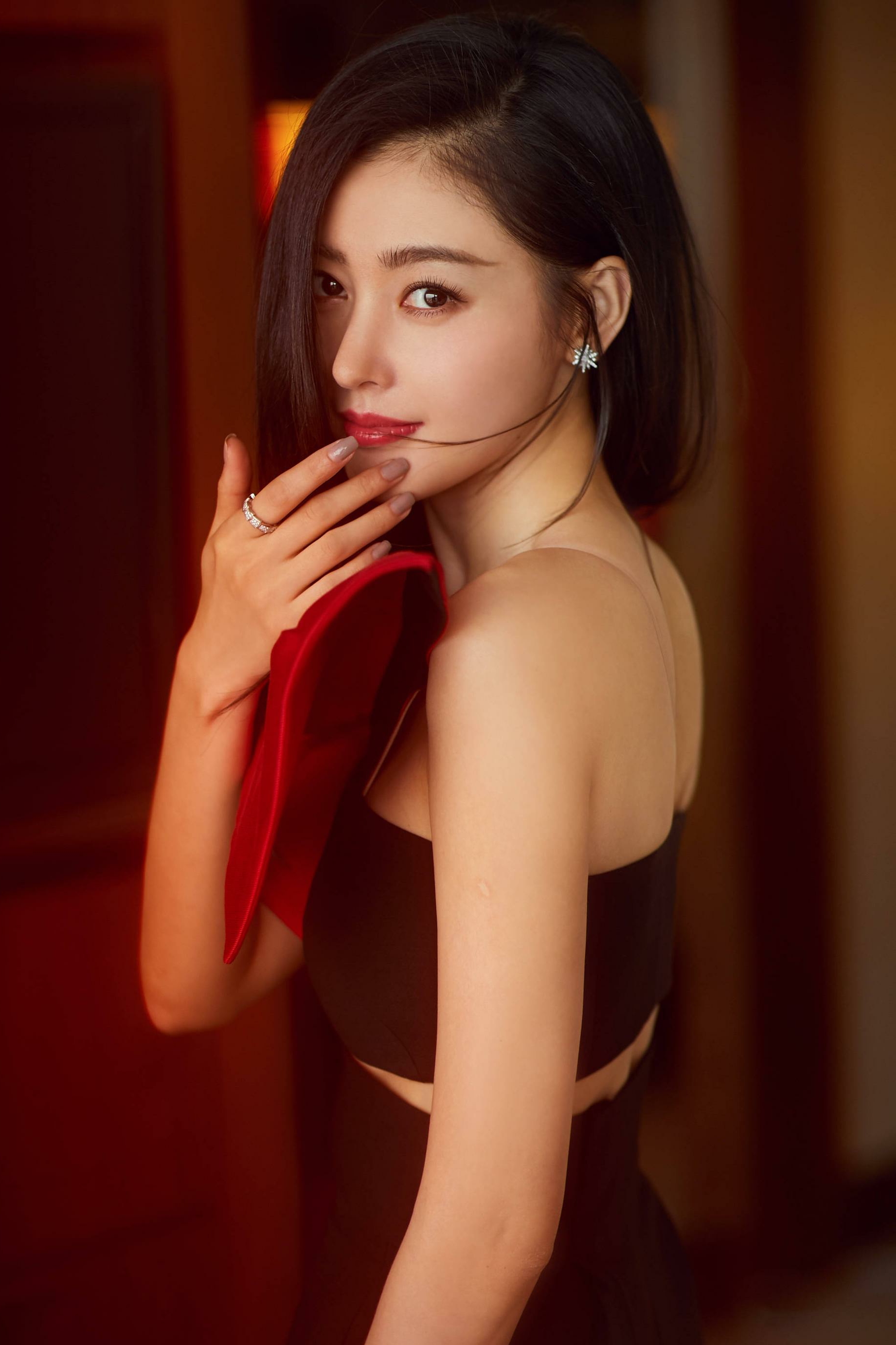 张天爱|有一种令人窒息的美，叫张天爱，你认同吗？