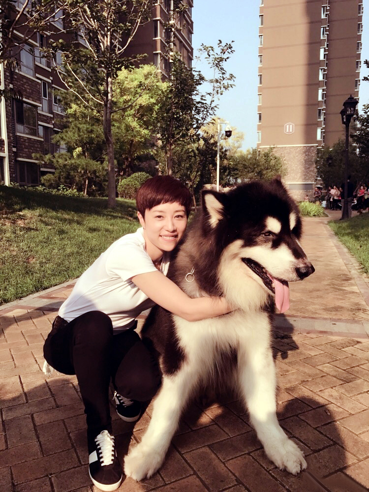 张龄心|女星张龄心：从坚定不婚不育，到爱家宠子狂魔，她经历了什么？