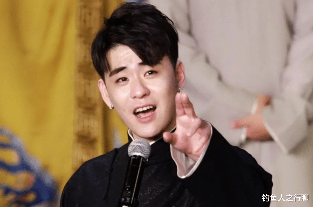 黑粉|媒婆妆、烈焰红唇、脸色蜡黄，他们这广告物料怕不是黑粉拍的吧？