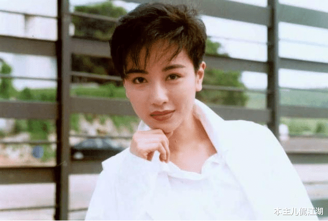 袁洁莹|52岁袁洁莹苍老难认，曾沦为刘銮雄玩物，隐瞒28年，未婚无子真相让人唏嘘