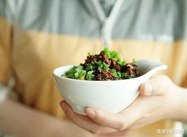 减脂|“减脂瘦身”10大行为,多喝水仅排第8,1项居家网红运动占榜首