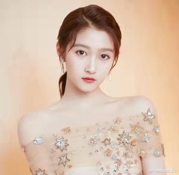 喵小喵情感故事会 “国民闺女”关晓彤的青春期那些事儿